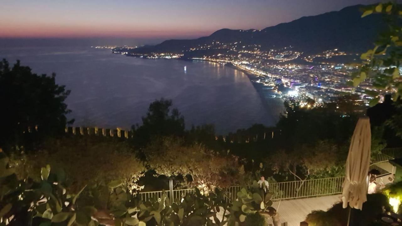 Granada City Alanya Luxury Appartment 800м от пляжа Клеопатра Bagian luar foto